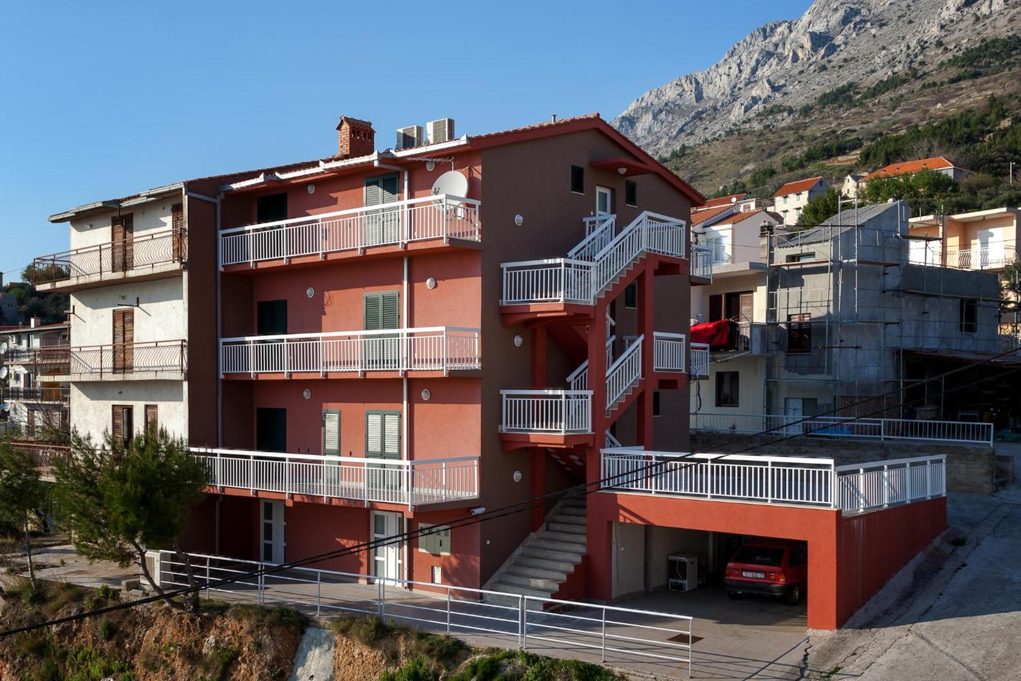 Apartments Toni Omiš Eksteriør billede